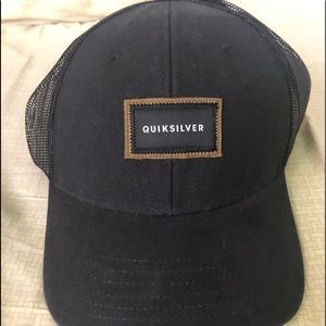 New w/tags Quicksilver Snap Back Cap